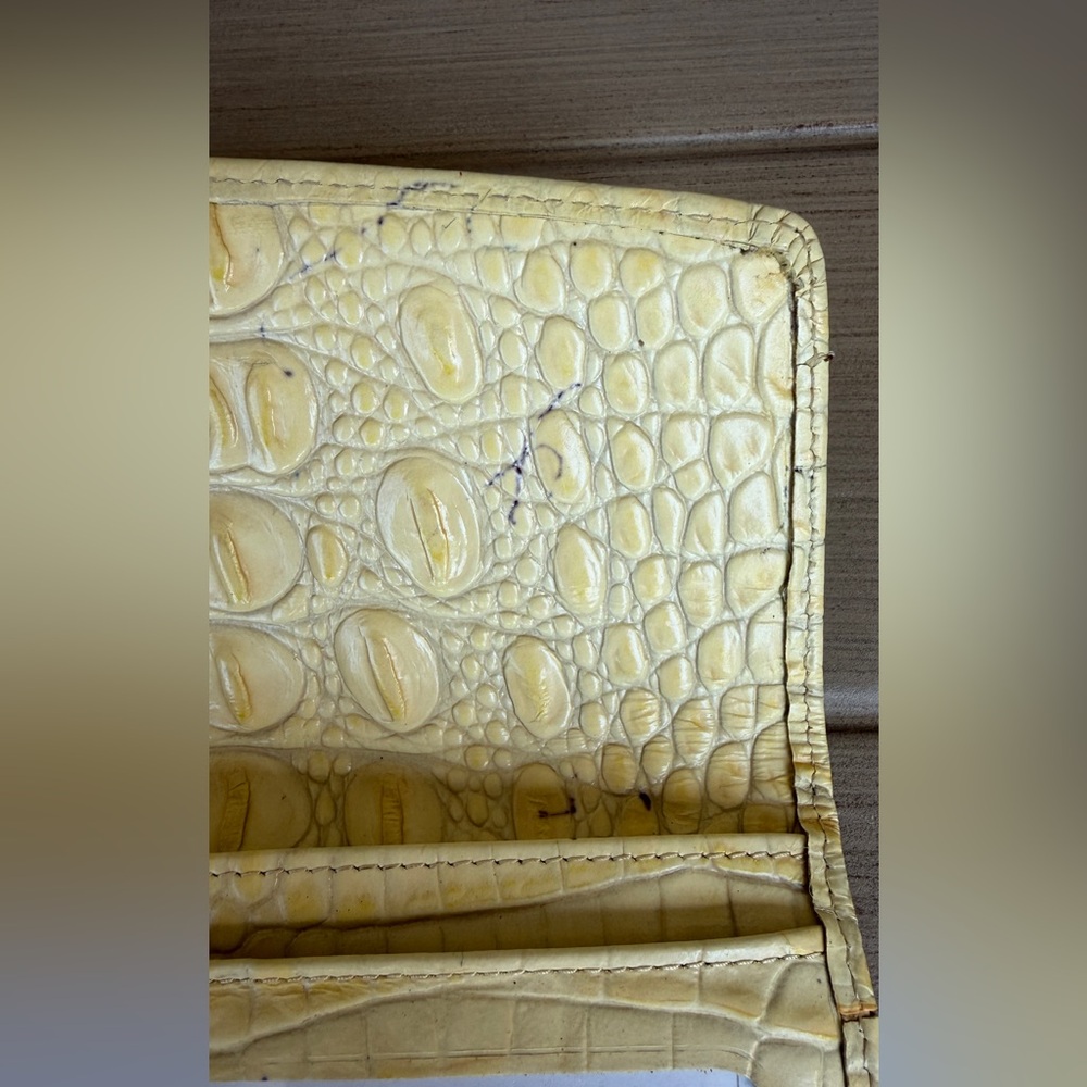 Brahmin Trifold Wallet - Picture 7 of 10